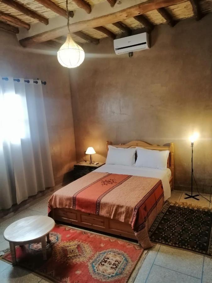 سكورة Gite Ait Lmaalam Chez Ahmed الغرفة الصورة